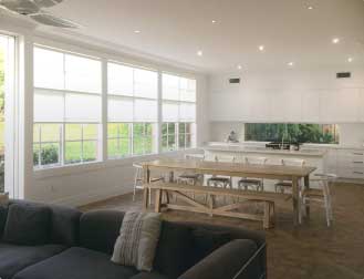 Single roller blinds